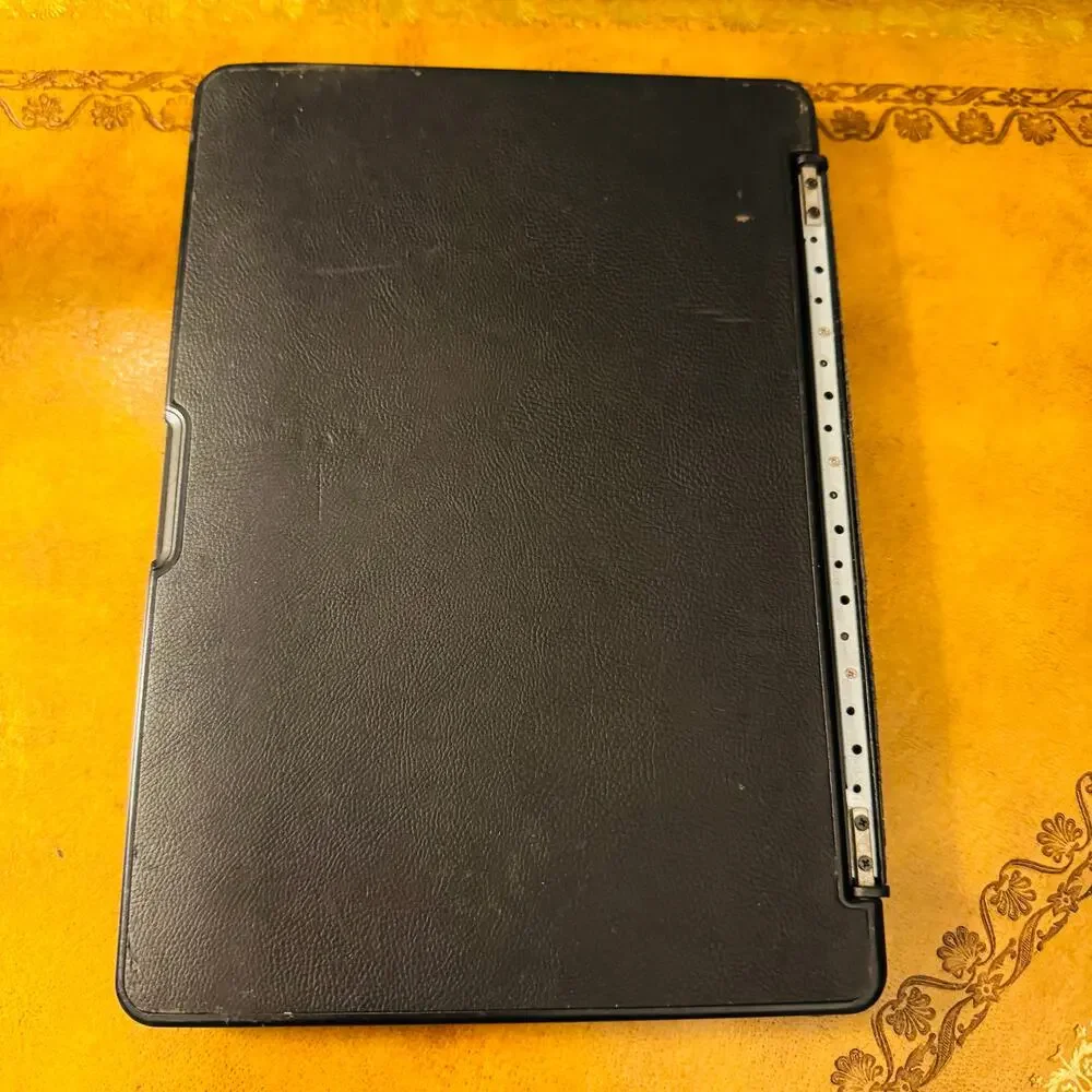 Apple iPad Black Keyboard Case